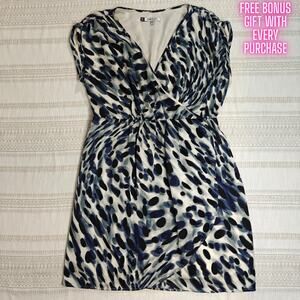 Jennifer Lopez Abstract Print Wrap Dress Size XL NEW – Chic & Flattering Fit